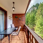 Luxury Flat In Grand By Flat Mаnager Apartment